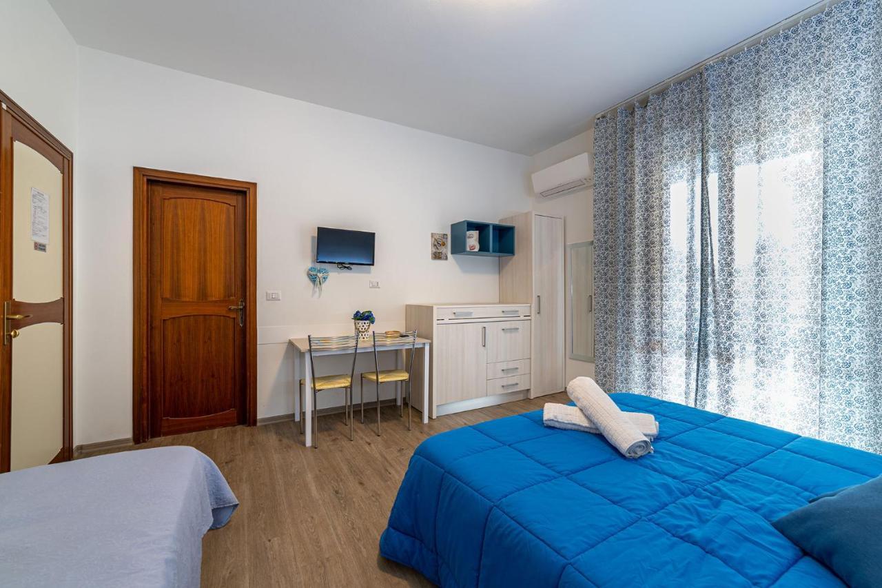 B&B Villa Montreux Rimini Exterior foto